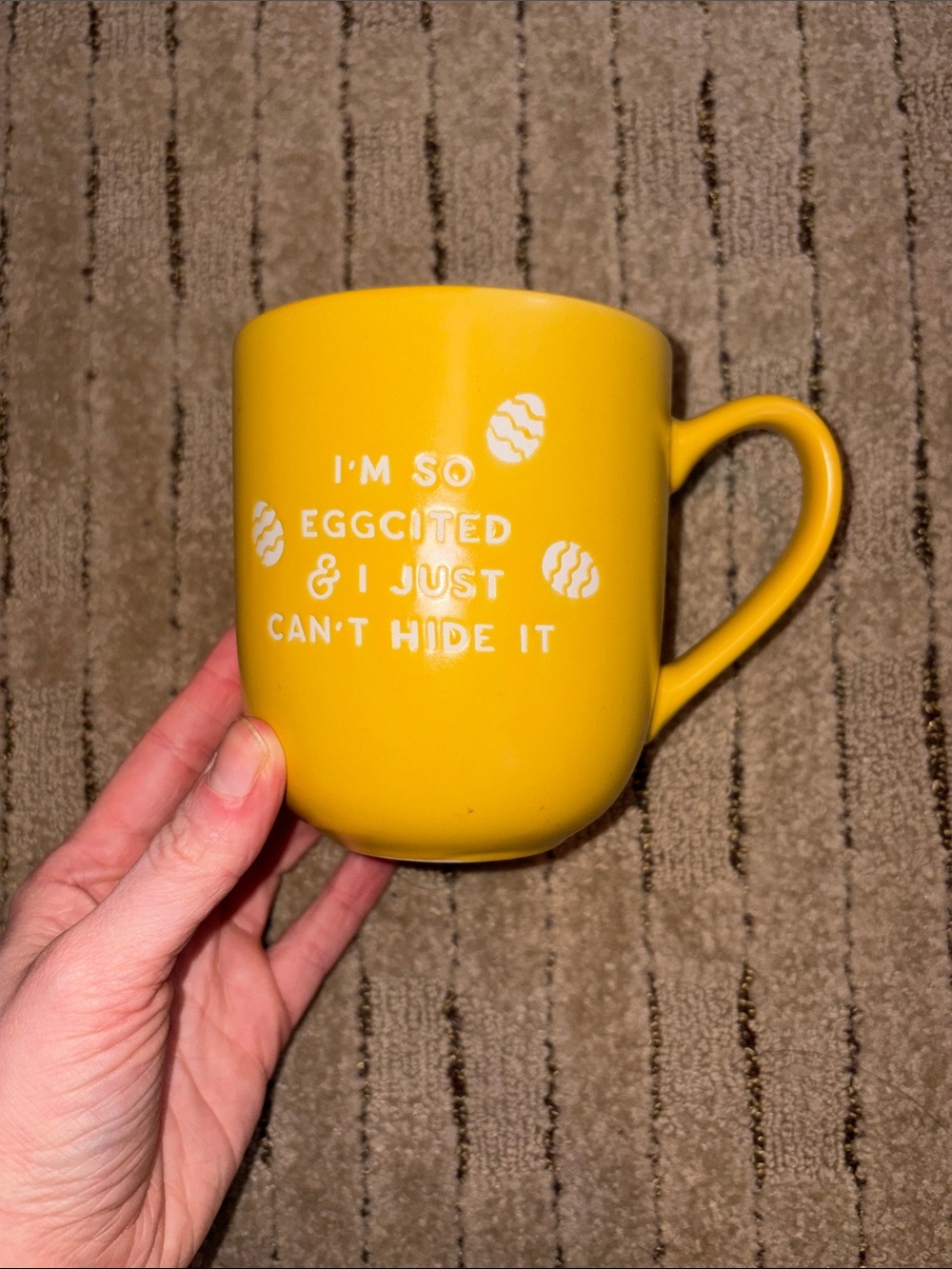 Yellow Ceramic Mug with Playful Egg Pun - Picture 4 of 4